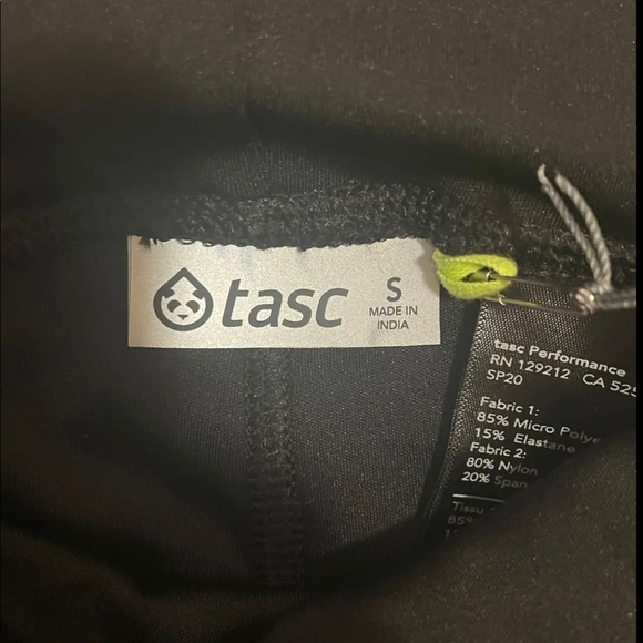 Black Tasc leggings! Cute mesh detail. Great condition! - Picture 6 of 6